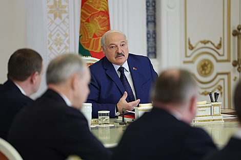 Lukashenko wants regional empowerment, less red tape