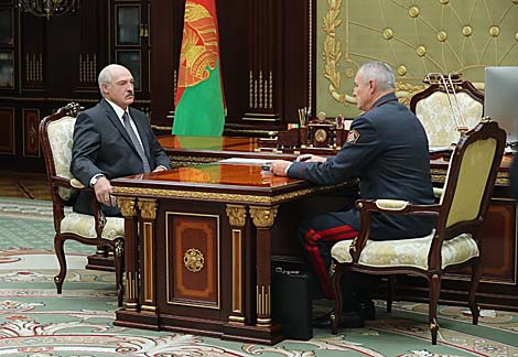 Lukashenko meets with Belarus’ interior minister to receive his report