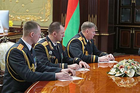 Lukashenko grades work of Belarusian police