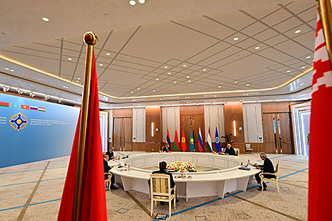 Lukashenko suggests creating mechanism of control over deadly weapons
