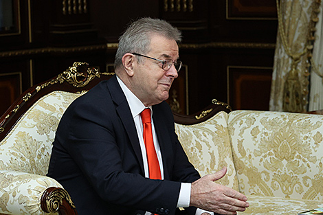Lukashenko meets with Belarus’ Honorary Consul in Belgrade Dragomir Karic