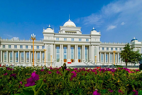 Belarus’ parliamentary delegation arrives in Dushanbe for CIS IPA events