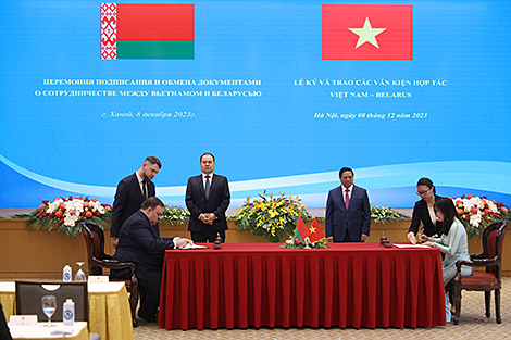 Belarus, Vietnam sign visa waiver agreement