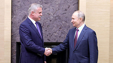 Putin, CSTO secretary general discuss fight against terrorism, drugs, WW2 victory anniversary