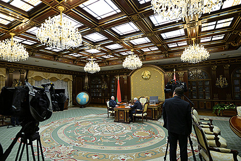 Lukashenko pledges tough measures to prevent cattle loss