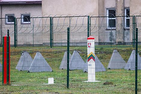 Lukashenko describes Lithuania’s border closure as crazy gamble