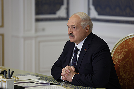 Lukashenko: Time to settle education licensing