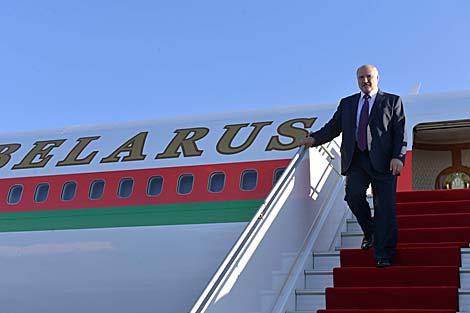 Belarus president arrives in Yerevan for Eurasian Economic Union summit
