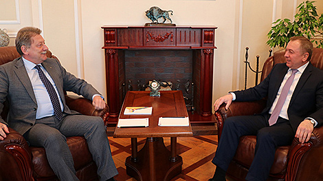 Belarus’ foreign minister meets with Ukrainian ambassador