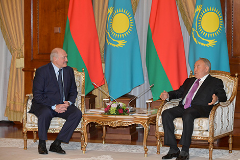 Lukashenko sends birthday greetings to Nursultan Nazarbayev