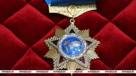Lukashenko presents general secretary of Vietnam’s Communist Party with Order of Friendship of Peoples