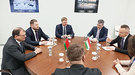 Belarus’ energy minister meets with Hungary’s FM in Sochi