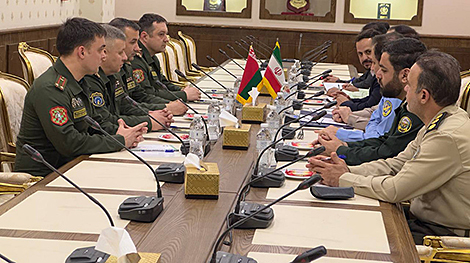 Belarus, Iran discuss cooperation in war journalism