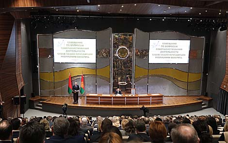 Lukashenko urges to detect and get rid of corrupt judges