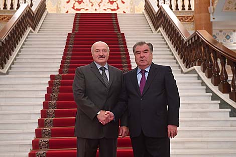 Lukashenko’s visit to Tajikistan: CIS summit, meeting with Rahmon, tractors and vineyards
