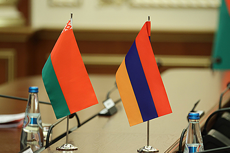 Belarus’ ambassador meets with Armenia’s minister of justice