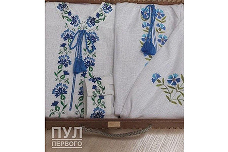 Lukashenko sends Belarusian embroidered shirts to Zelensky and his spouse
