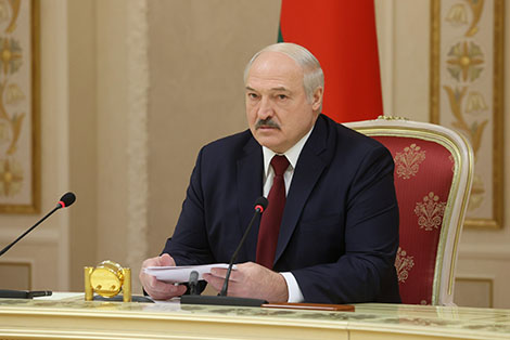 Lukashenko explains his visit to KGB pre-trial detention center