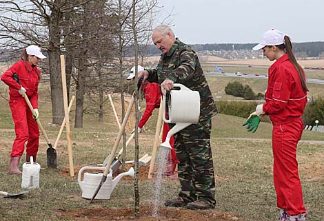 Nationwide clean-up days viewed as good Soviet practice