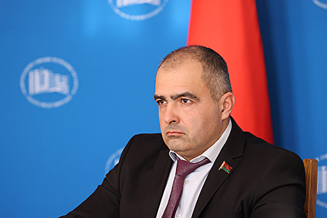 Bill initiated to grant Belarusian citizenship to Ukrainians, Balts, Poles more easily Bill initiated to grant Belarusian citizenship to Ukrainians, Balts, Poles more easily