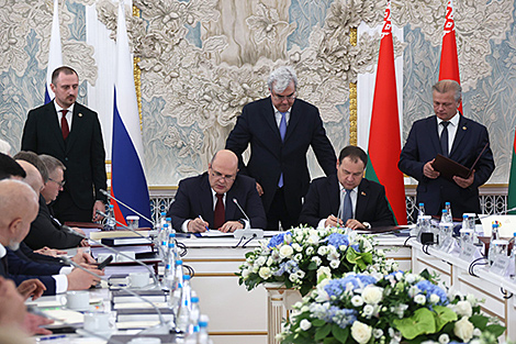 Belarus, Russia sign package of cooperation documents
