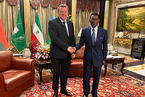 Lukashenko invites president of Equatorial Guinea to visit Belarus