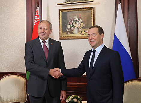 Rumas, Medvedev meet in Sochi
