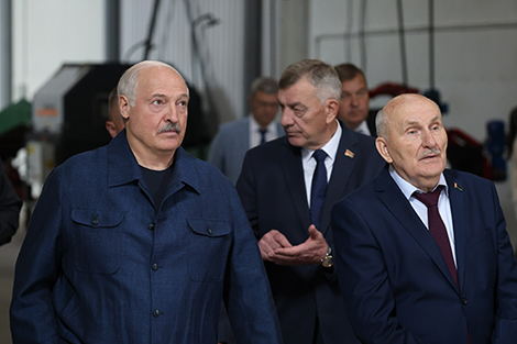 Lukashenko calls for simplifying construction rules for basic facilities