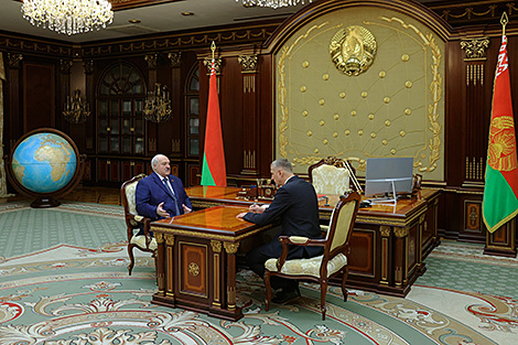Situation in agribusiness, HR, president’s schedule in Krutoi’s report to Lukashenko