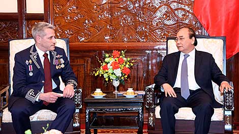 Belarus’ ambassador presents credentials to Vietnam’s president