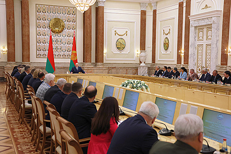 Lukashenko shares his thoughts on language issue