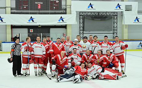 Lukashenko, Putin hit the ice of Strelna Arena for ice hockey match