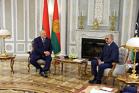 Lukashenko gives buses, tractors to Khalifa Haftar as gifts