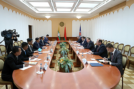 Belarusian foreign minister meets with Myanmar deputy prime minister in Minsk