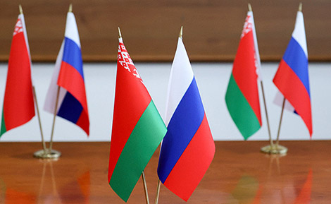 Lukashenko welcomes participants of Belarus-Russia sister cities forum