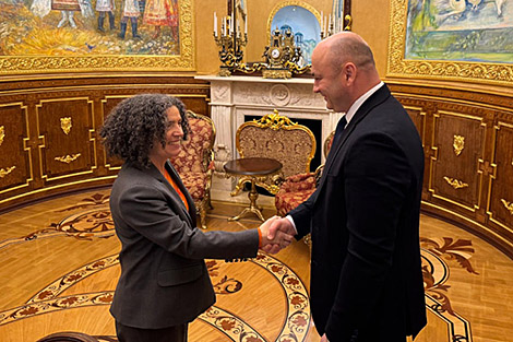 Belarus, Uruguay discuss political dialogue, economic cooperation