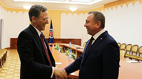 Belarus notifies USA of lifted cap on number of diplomats in Minsk