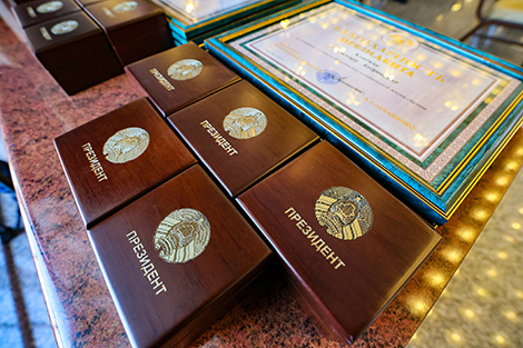 Prime minister awards outstanding Belarusians