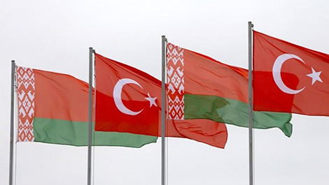 Lukashenko offers Turkey to unite efforts against new unprecedented challenges
