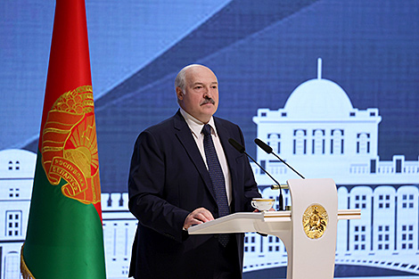 Lukashenko hails European-level healthcare in Belarus