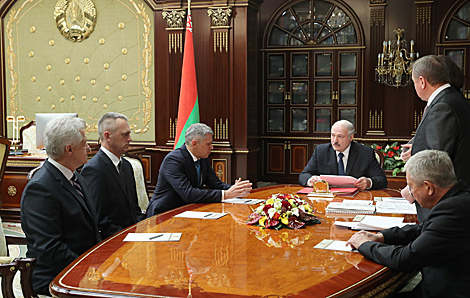 Belarus president appoints new ambassadors to Hungary, Syria, India