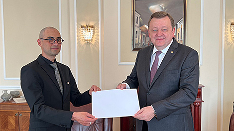 Belarusian FM receives copy of credentials from Mexican ambassador