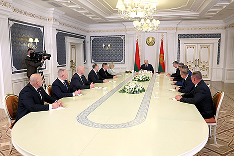 Lukashenko outlines priorities for local authorities