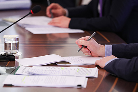 Parliaments of Belarus, UAE to search for new areas of trade, economic cooperation