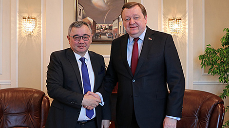 Belarus, Mongolia discuss political and economic cooperation