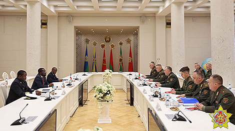 Equatorial Guinea’s Minister of National Defense on visit to Belarus