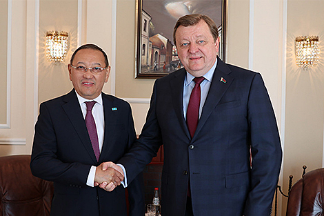 Belarus, Kazakhstan advocate comprehensive cooperation