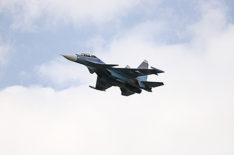Su-30SM fighter jets put on combat duty at Baranovichi airbase