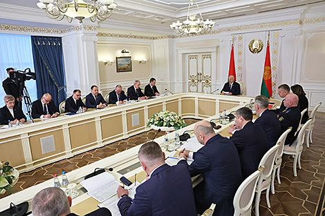 Lukashenko wants less spending on street lights