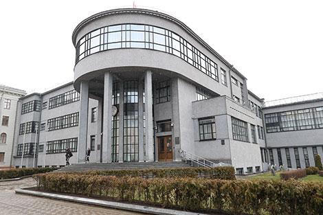 Senators pass statement due to Belarusian flag incident in Latvia